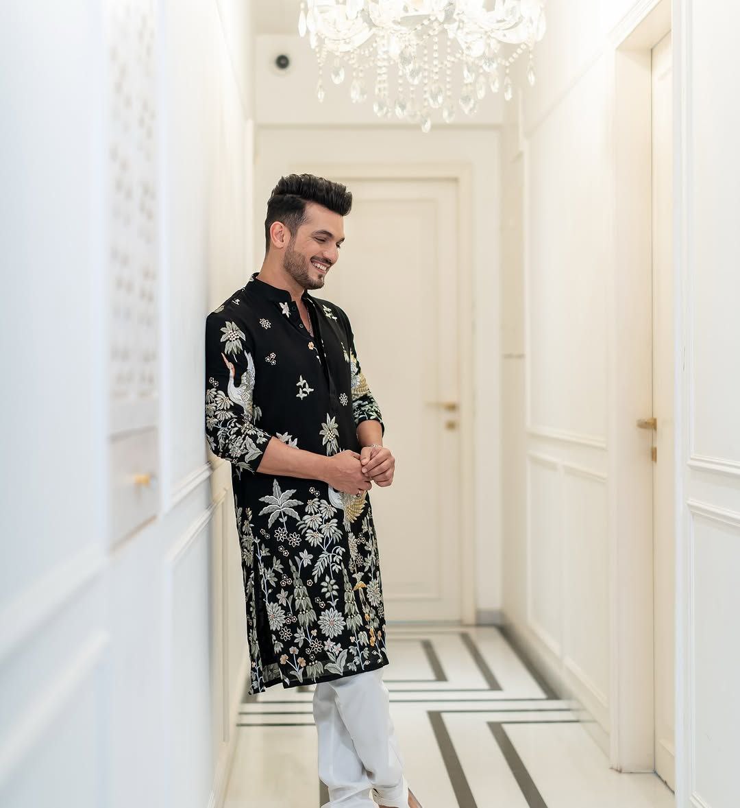 BLACK EMBROIDERED DAMAN WORK KURTA PAJAMA SET FOR MEN'S