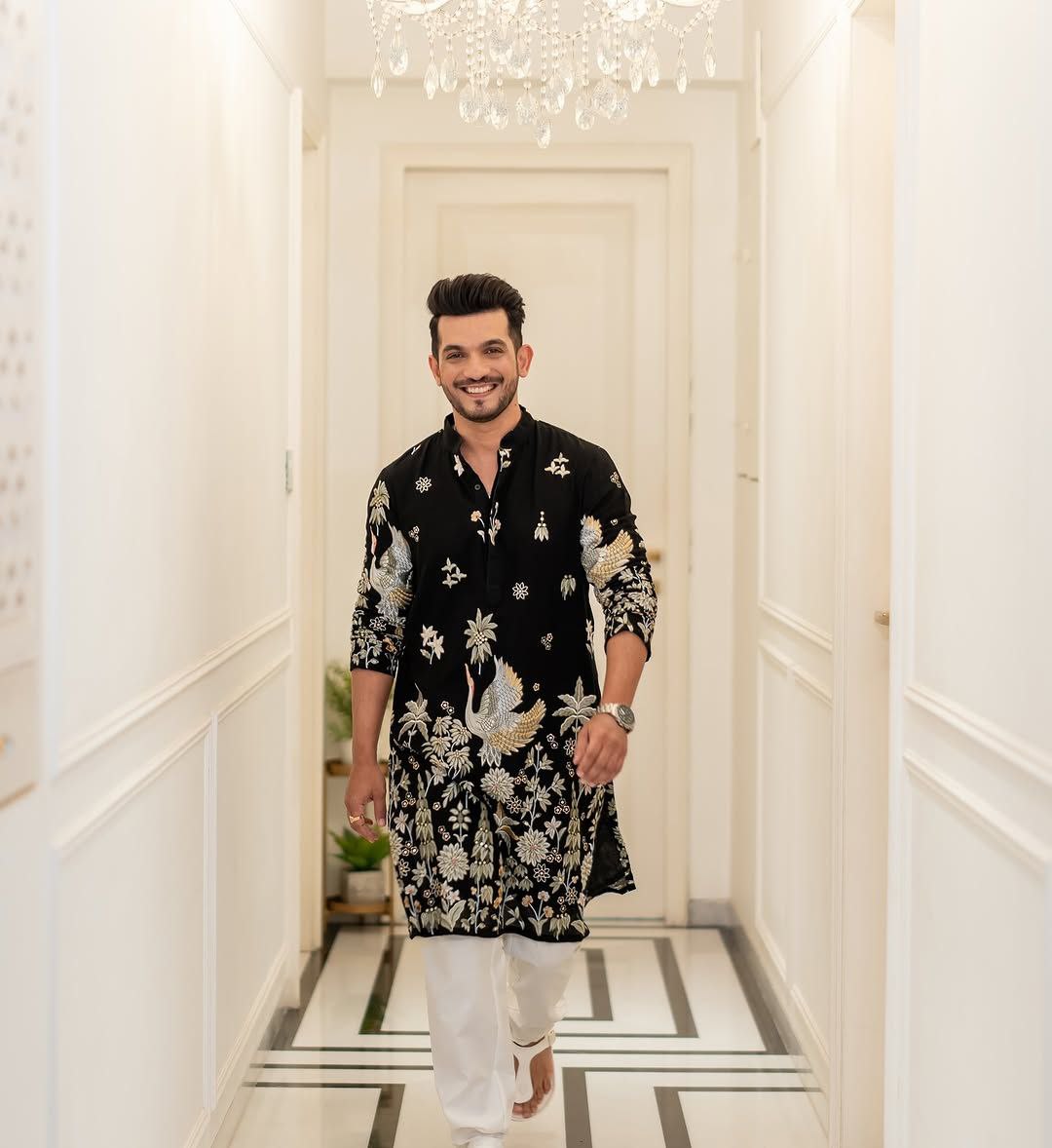 BLACK EMBROIDERED DAMAN WORK KURTA PAJAMA SET FOR MEN'S