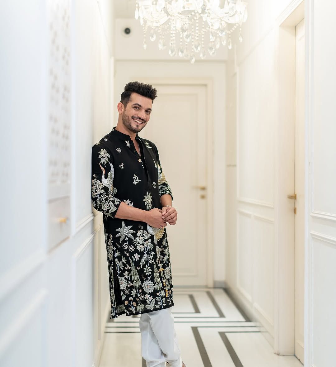 BLACK EMBROIDERED DAMAN WORK KURTA PAJAMA SET FOR MEN'S