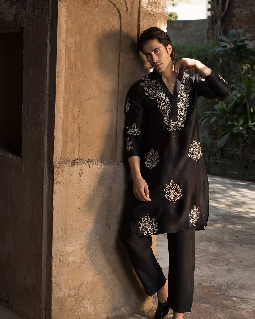 BLACK DORI AND SEQUNCES WORK KURTA PAJAMA SET FOR MEN'S